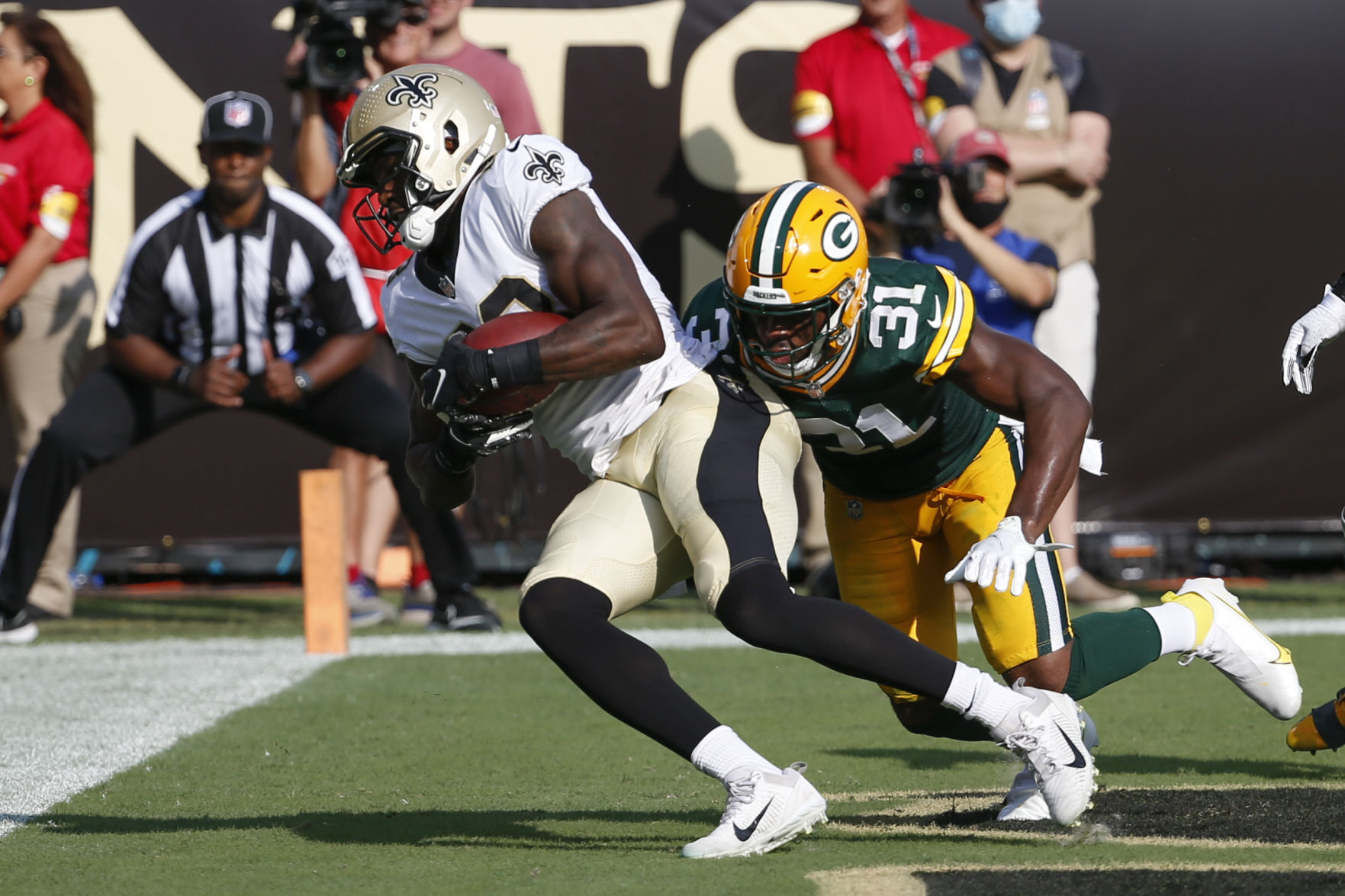 Packers Saints Football